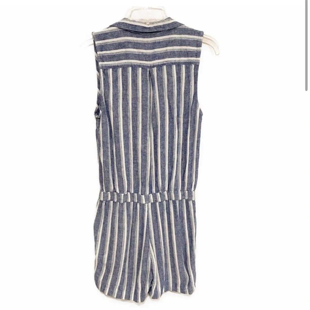 LOFT | Striped Button Sleeveless Romper
Linen Blue White - Picture 2 of 6